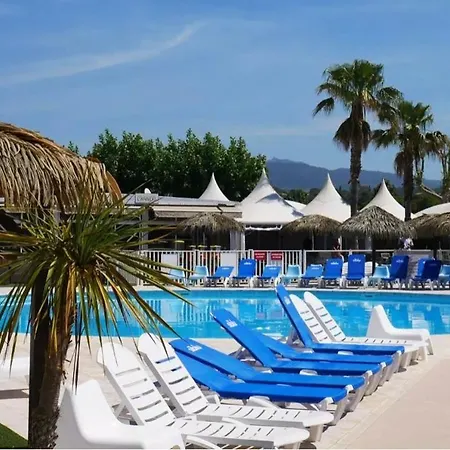 Le Bora Bora Mobilhome Camping Le Montourey 4 étoiles Campeggio
